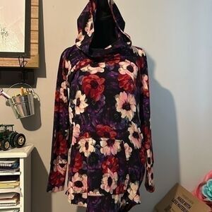 Lularoe hooded sweatshirt Small     A